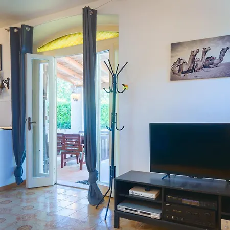 Villino Il Giardino - Ic Immobiliare Portoferraio